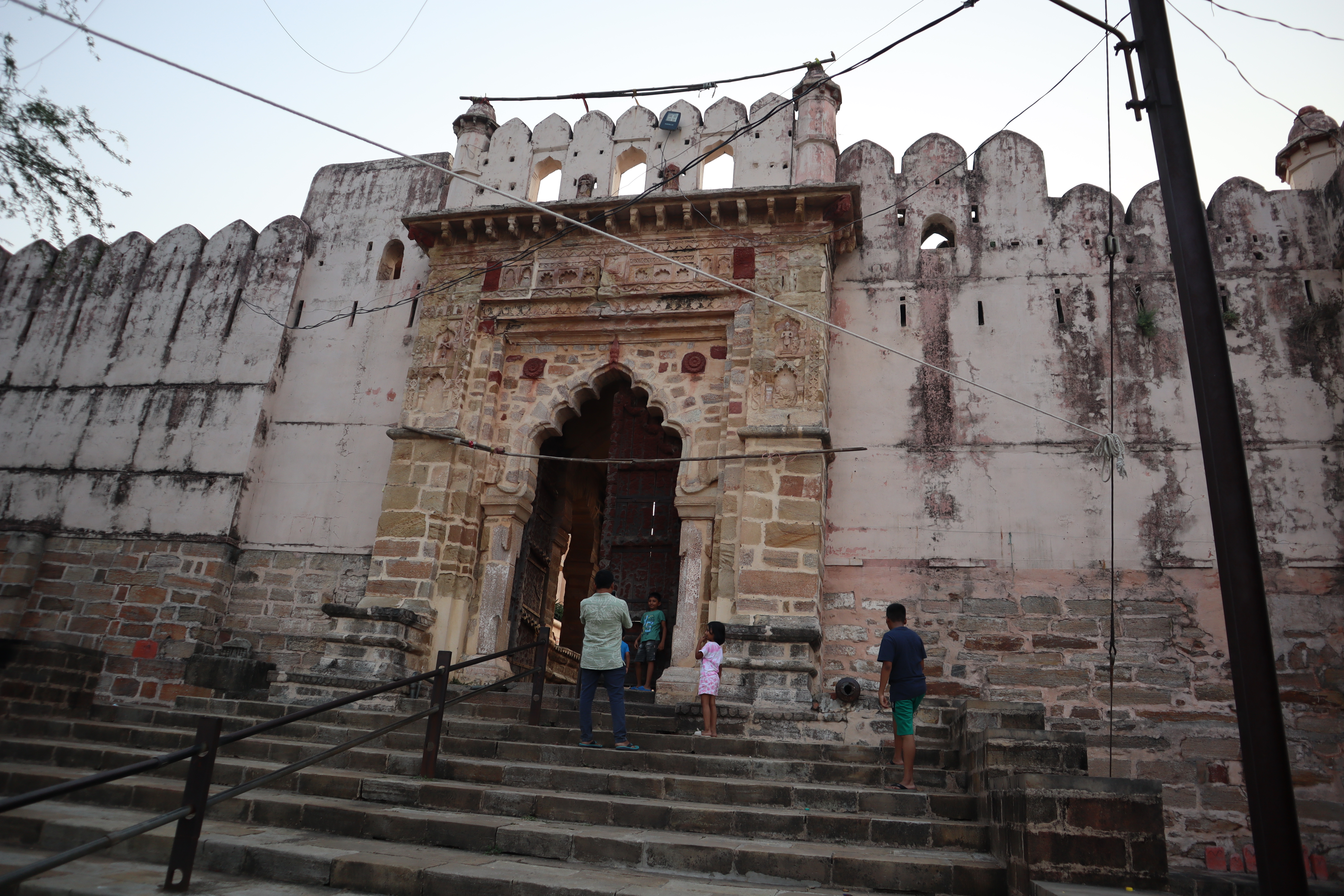 Solo travel adventure on Pulsar 220